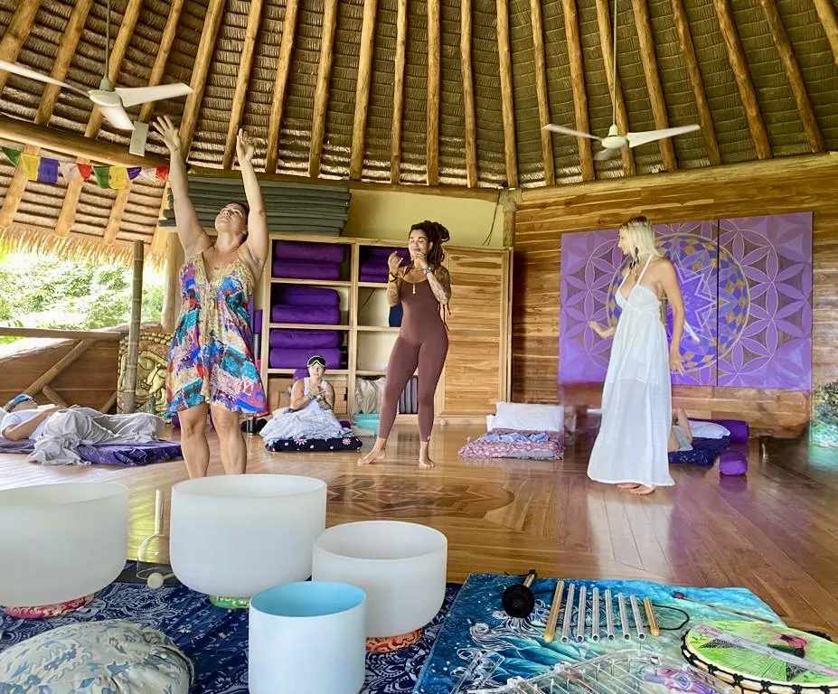 Ecstatic freedom dance in the shala